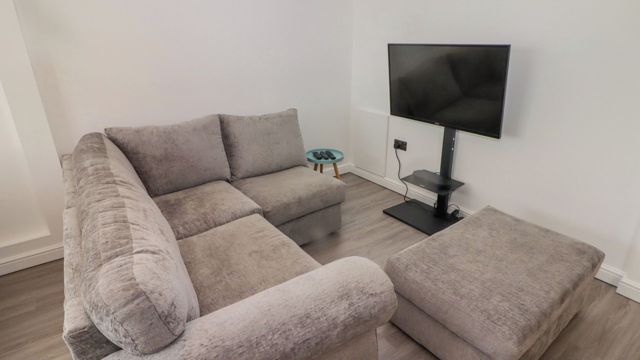 Photo of Livingroom in Crynant