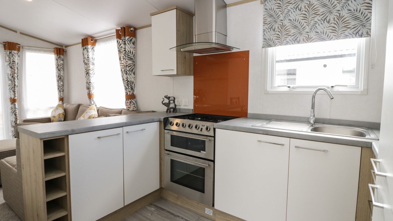 Photo of Others in Denny