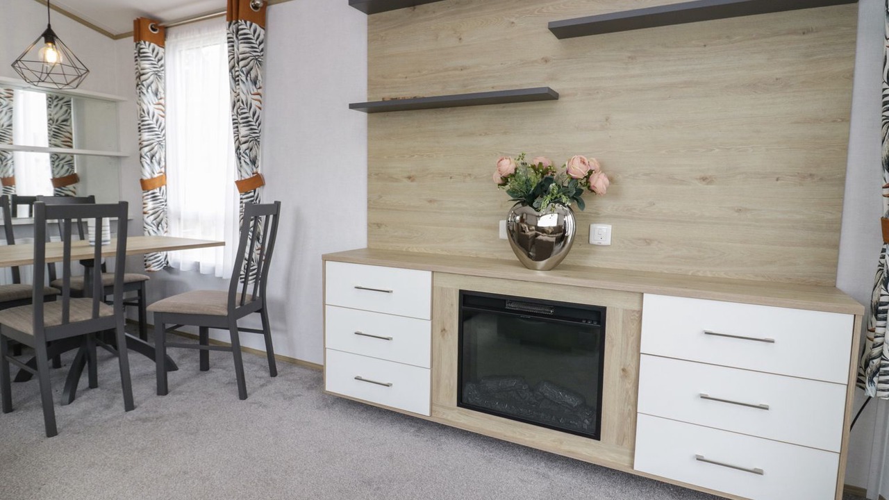 Photo of Others in Denny