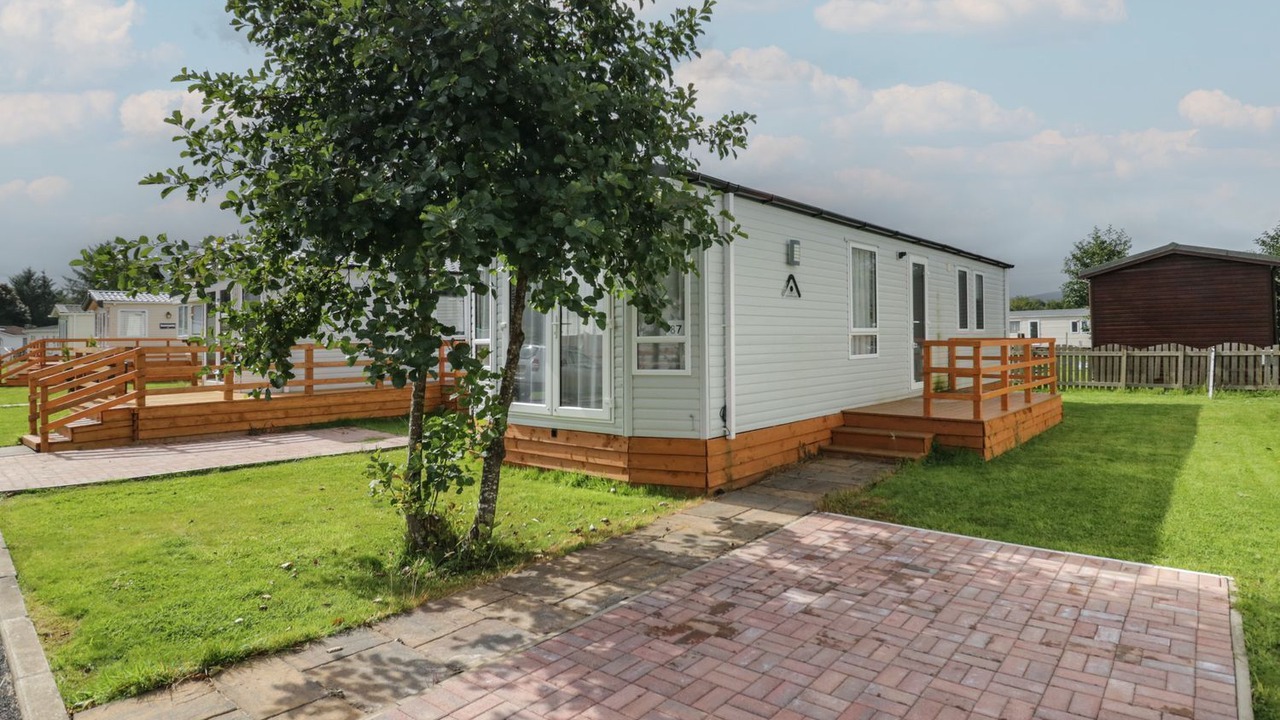 Photo of Others in Denny