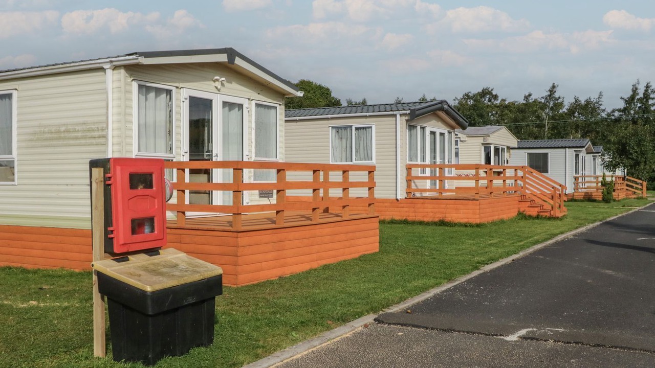 Photo of Others in Denny