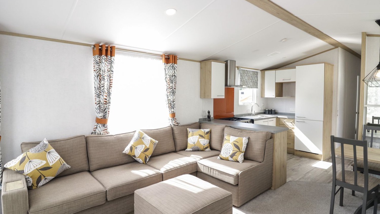 Photo of Others in Denny