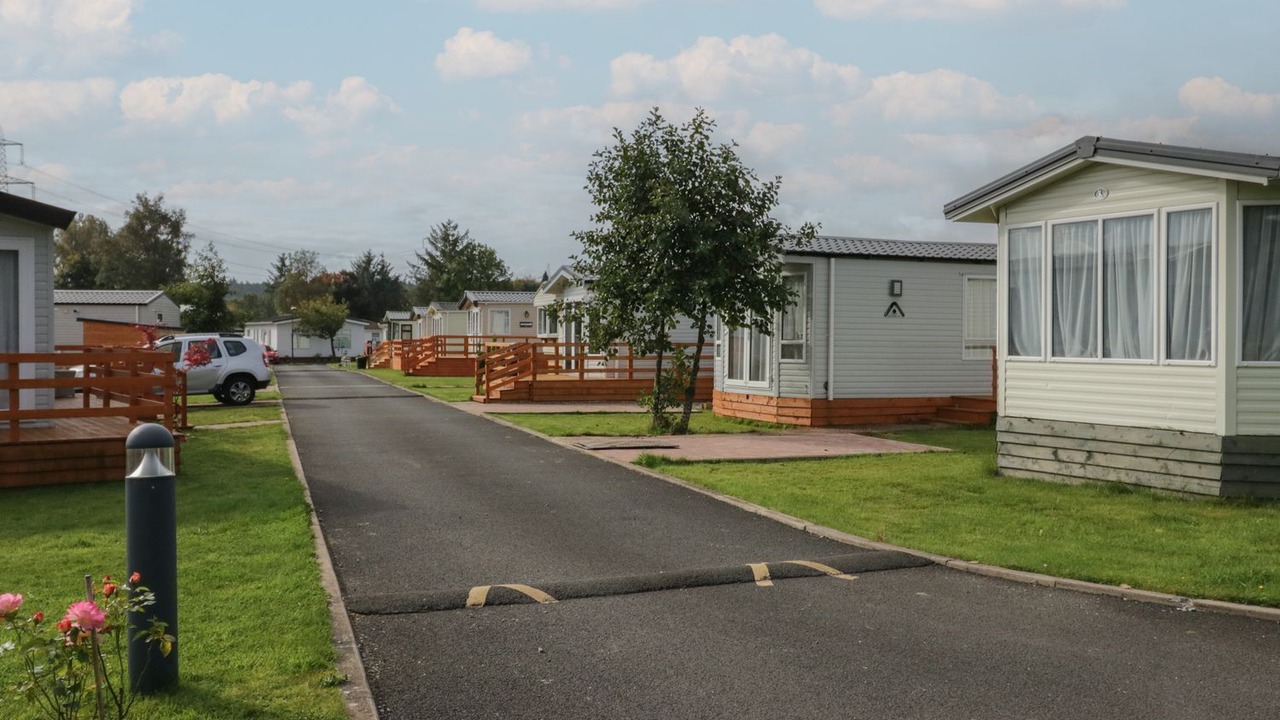 Photo of Others in Denny