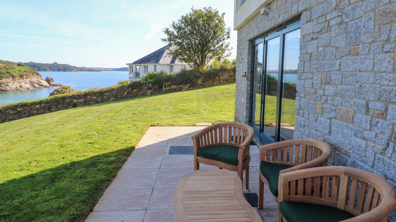 Photo of Patio Balcony in Maenporth