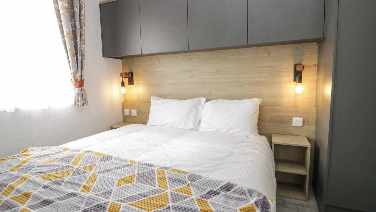 Photo of Others in Denny