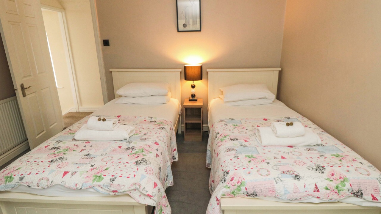 Photo of Others in Cropton