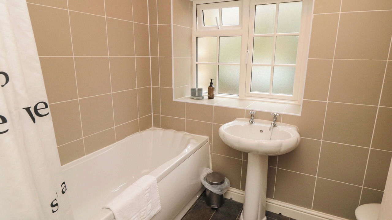 Photo of Others in Cropton