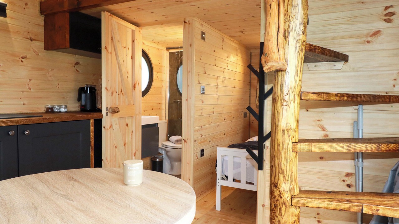 Photo of Others in Mabe