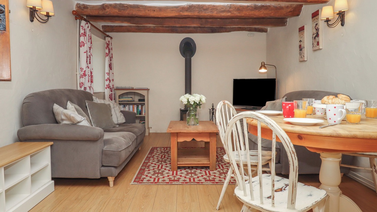 Photo of Others in Broadwoodkelly