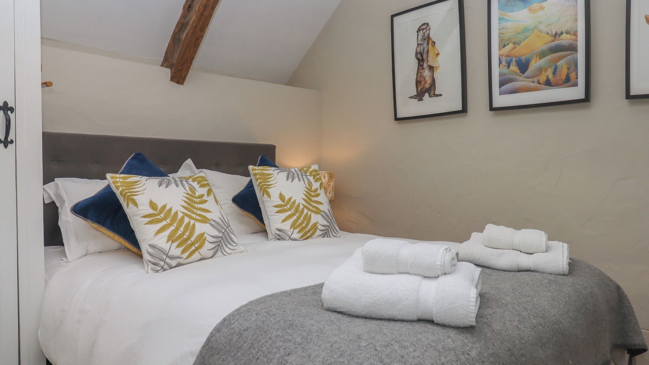 Photo of Others in Broadwoodkelly