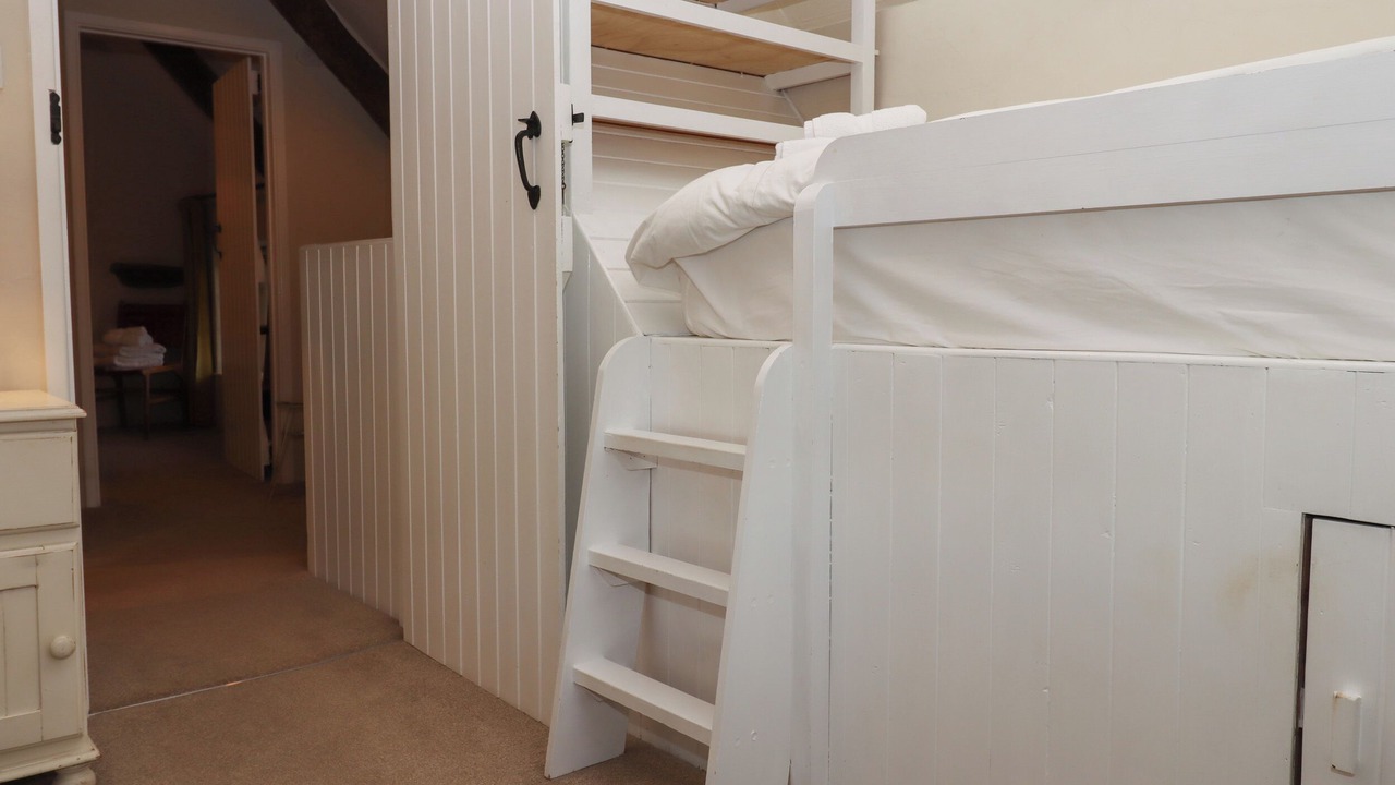 Photo of Others in Broadwoodkelly