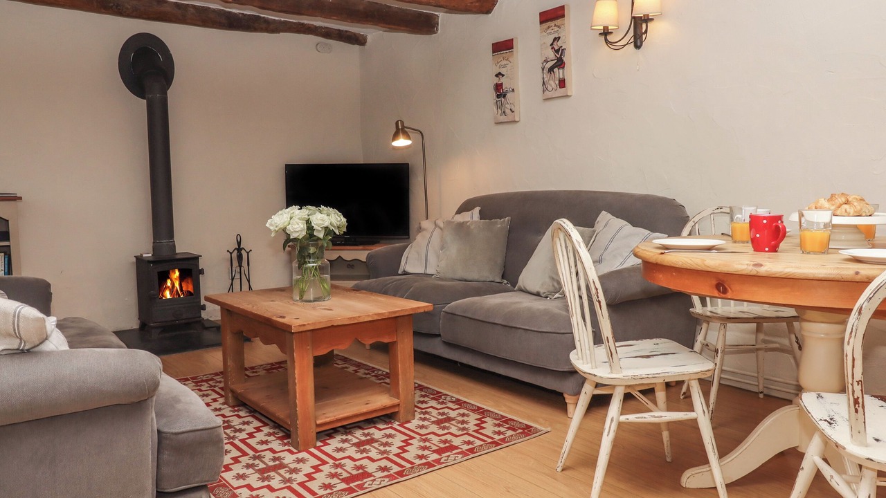 Photo of Livingroom in Broadwoodkelly