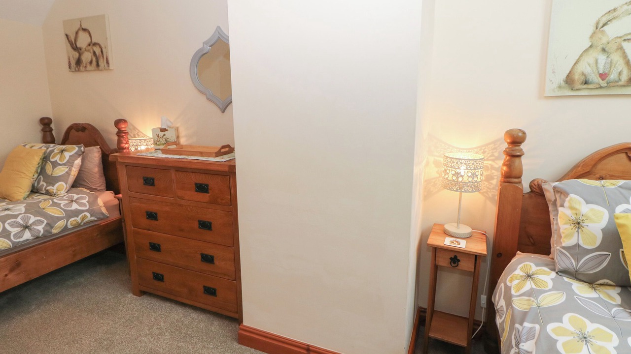 Photo of Others in Calwich