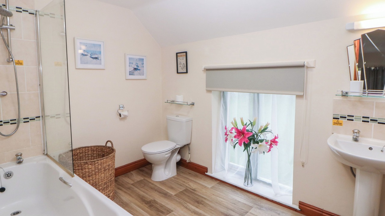 Photo of Others in Calwich