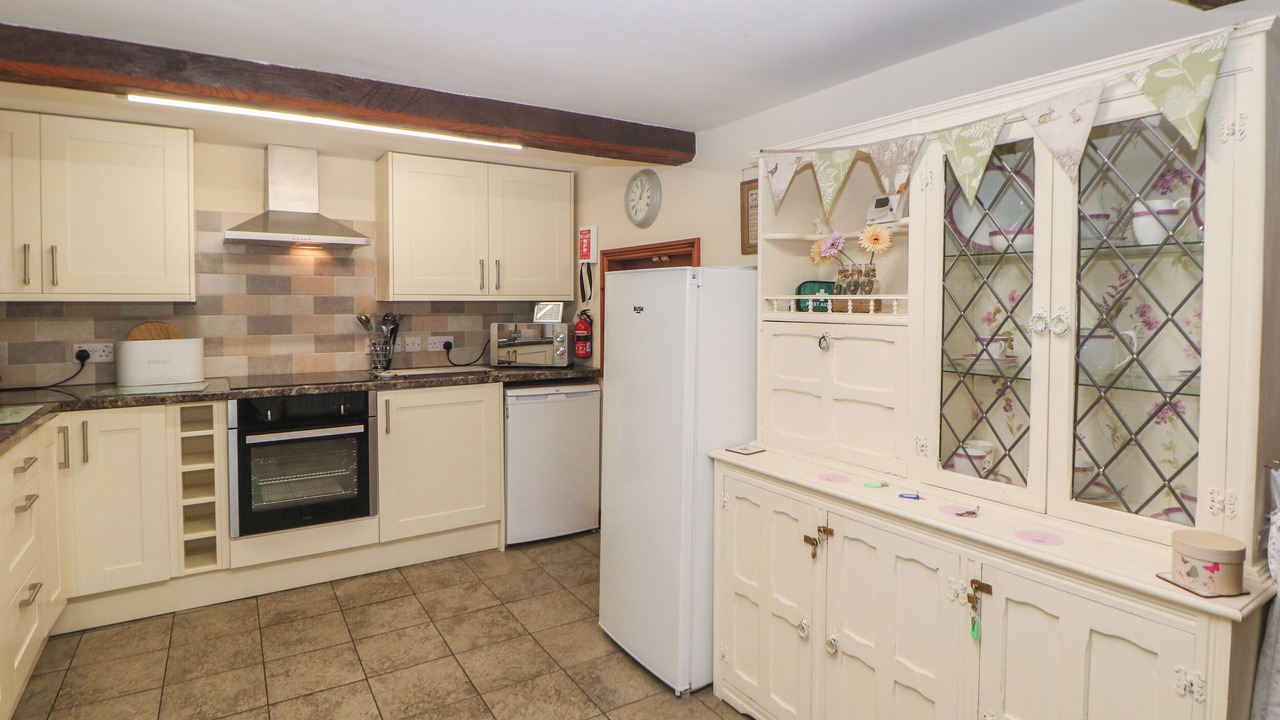 Photo of Others in Calwich