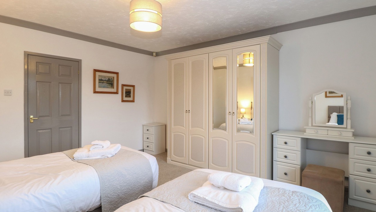 Photo of Others in Horning