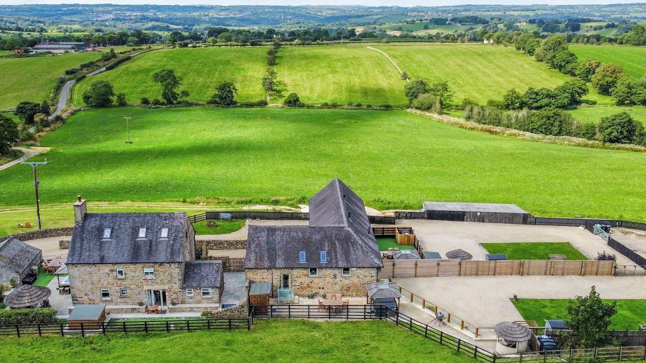 Photo of Others in Leek