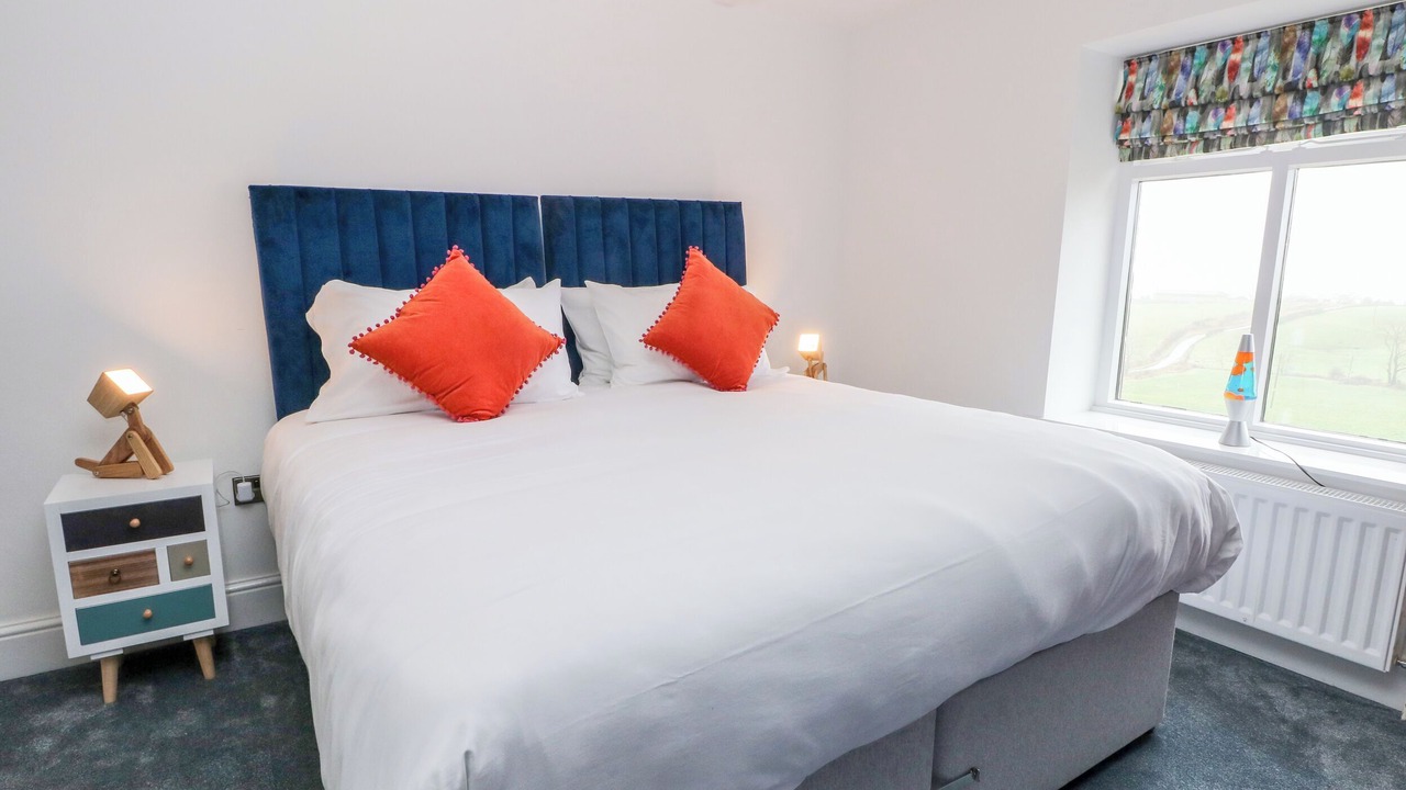 Photo of Others in Leek