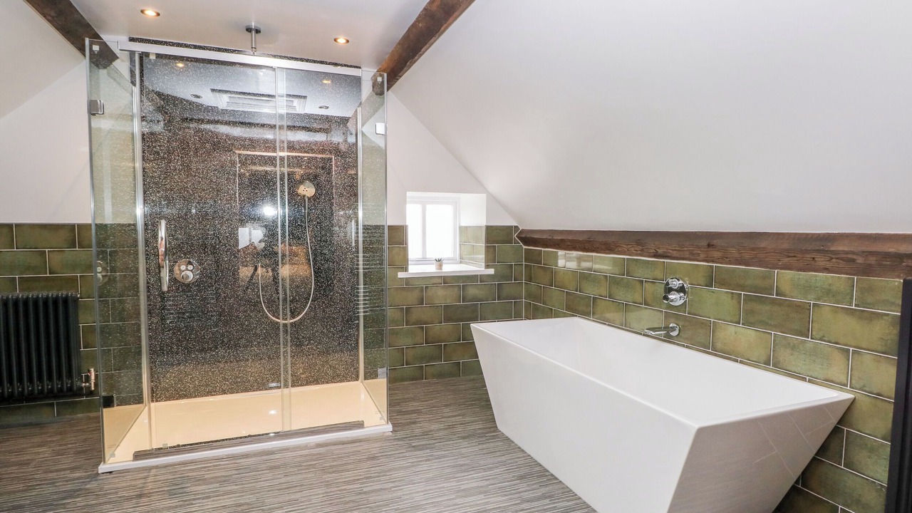 Photo of Others in Leek