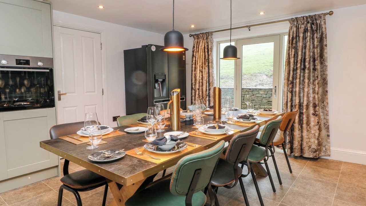 Photo of Others in Leek