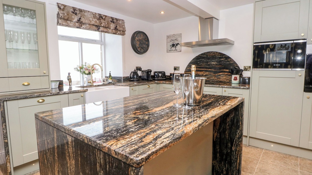 Photo of Others in Leek