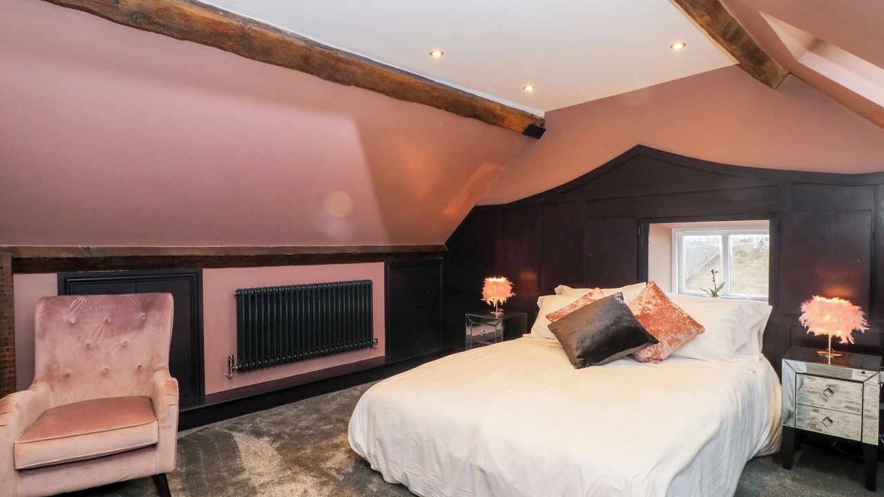 Photo of Others in Leek