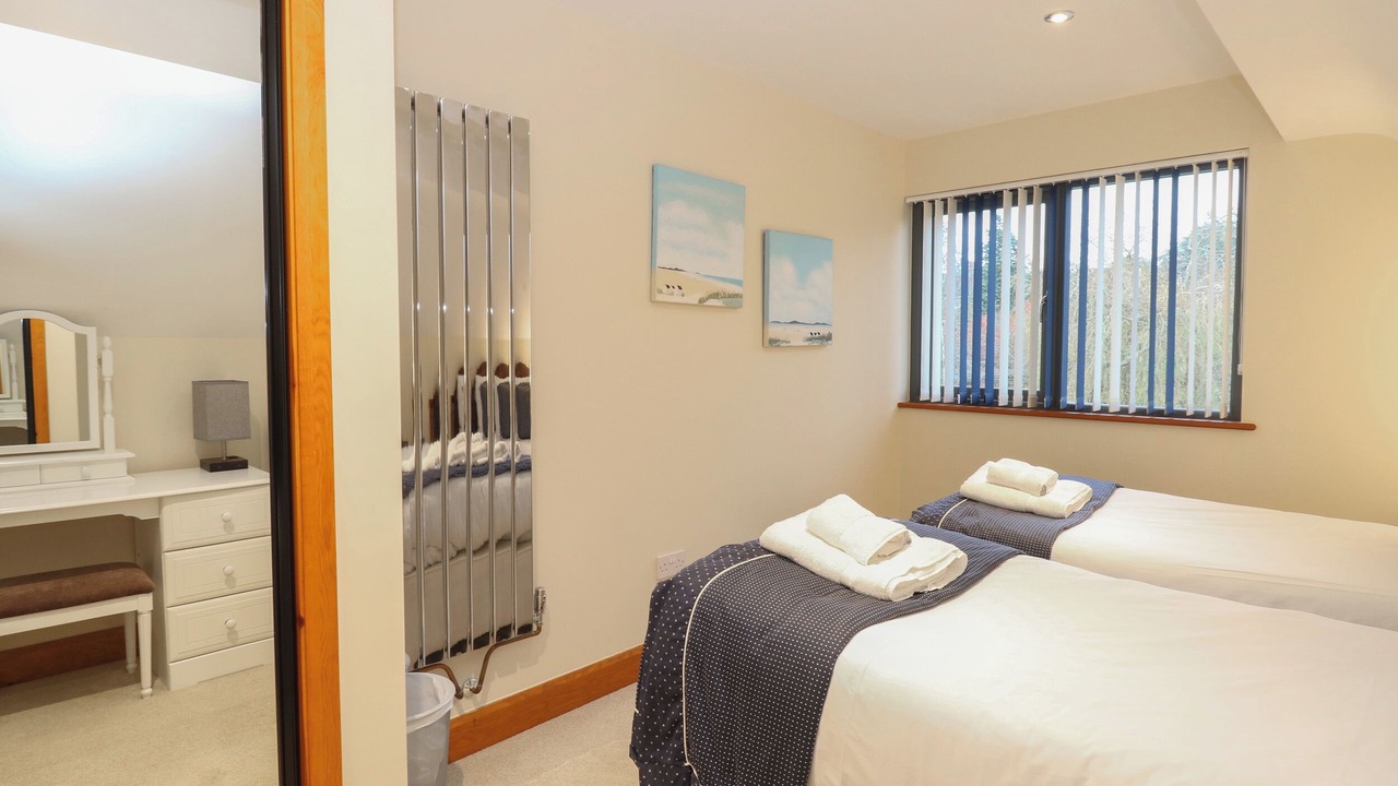 Photo of Others in Horning