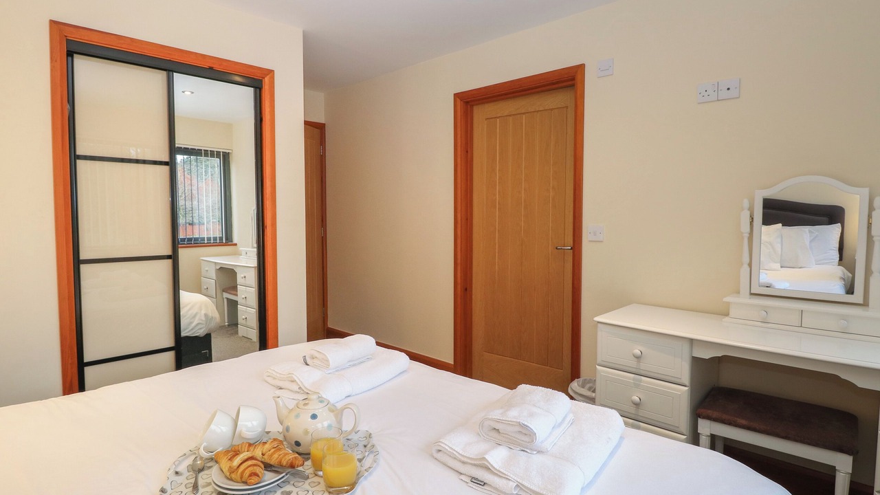 Photo of Others in Horning