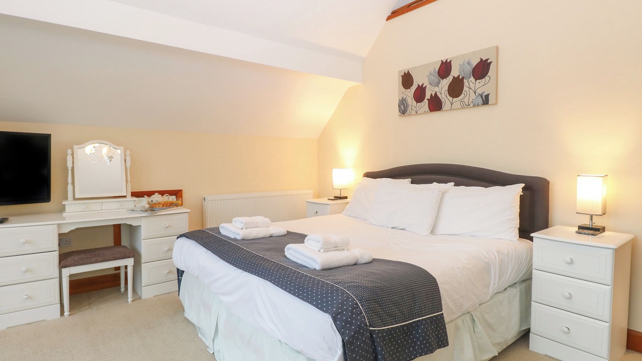 Photo of Others in Horning