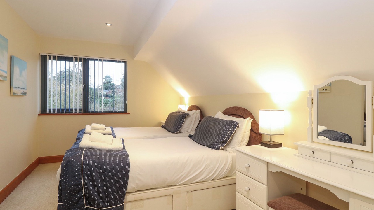 Photo of Others in Horning