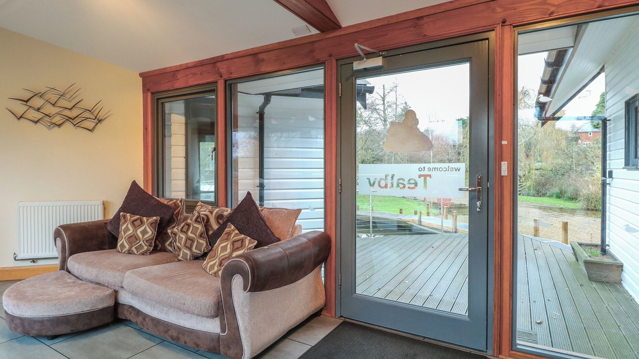 Photo of Others in Horning