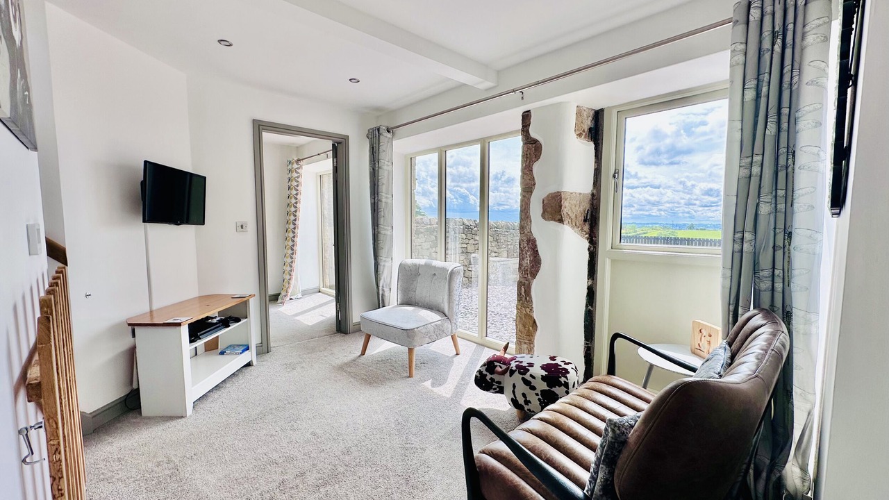 Photo of Others in Leek