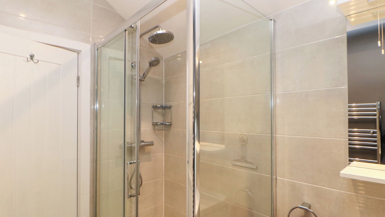 Photo of Others in Litton