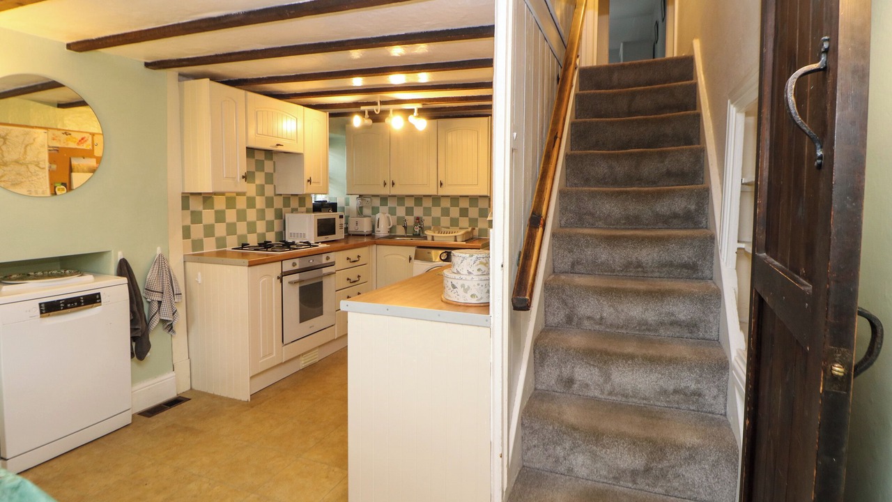 Photo of Others in Litton