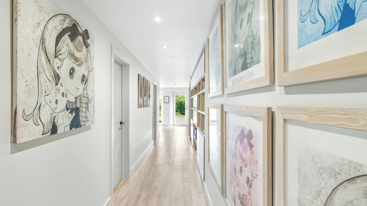 Photo of Others in Eaton Mascott