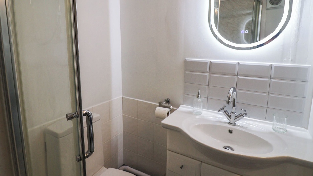 Photo of Others in Chard