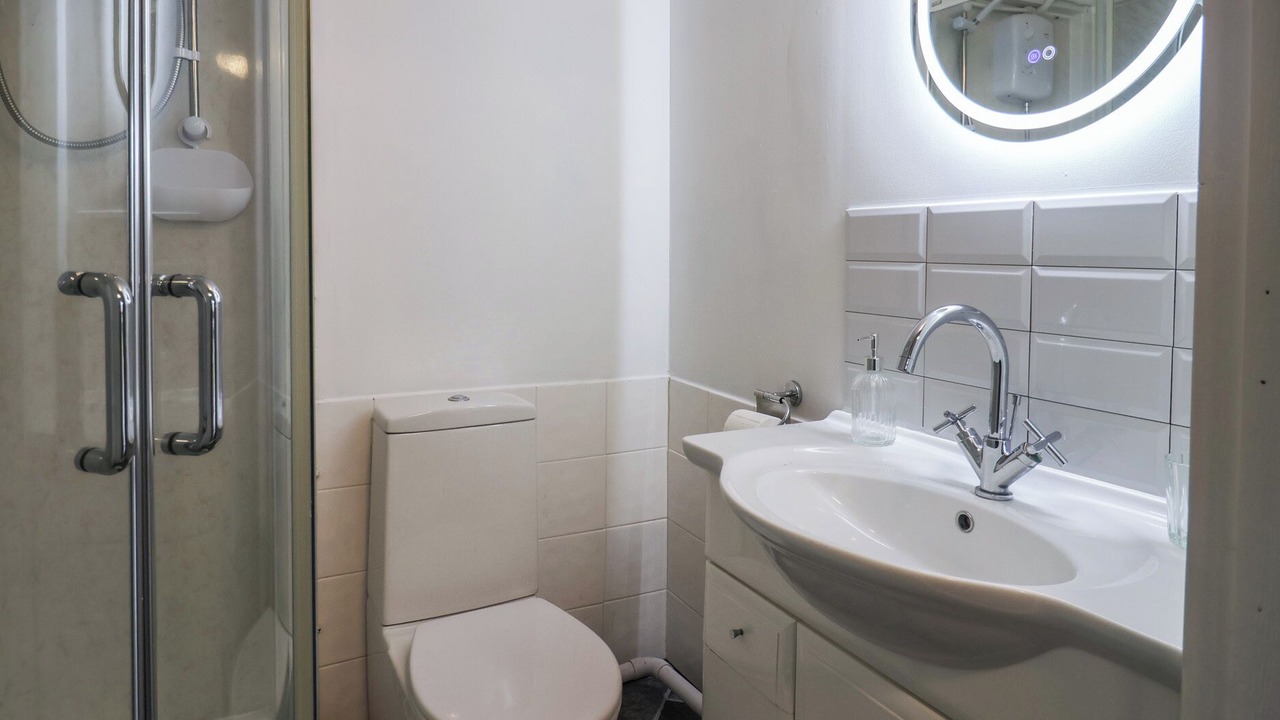 Photo of Others in Chard