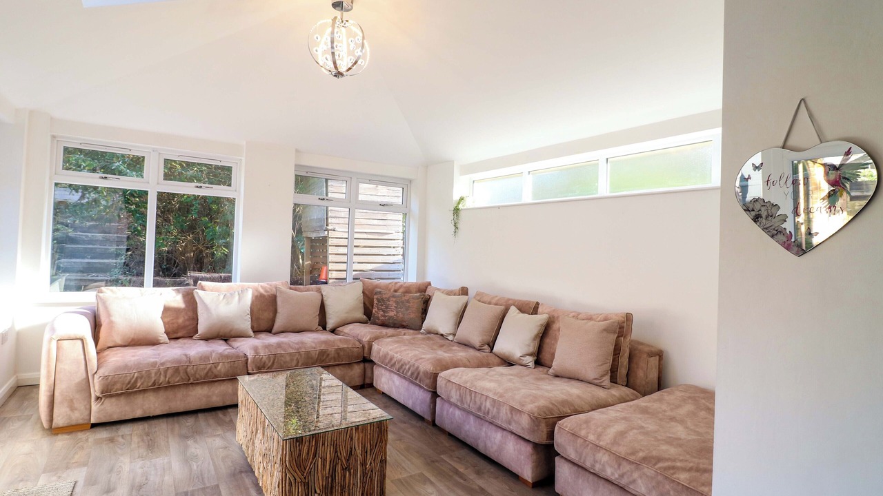 Photo of Livingroom in Chesterfield