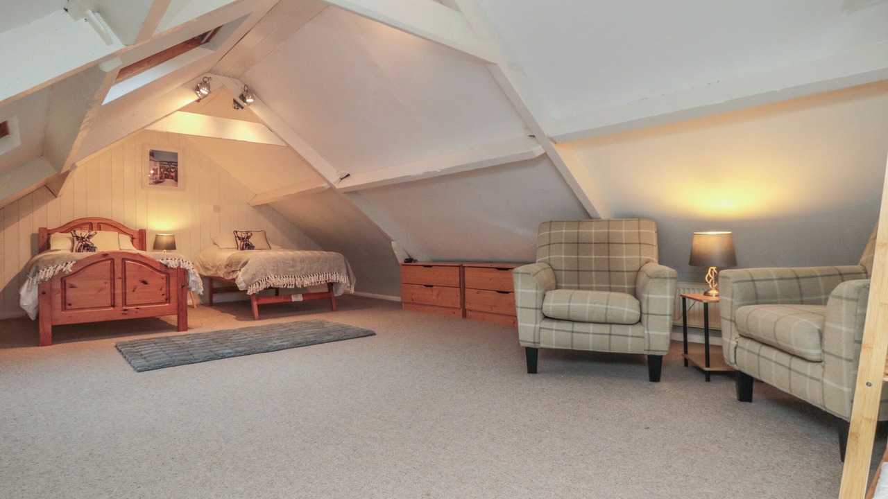 Photo of Others in Briggswath