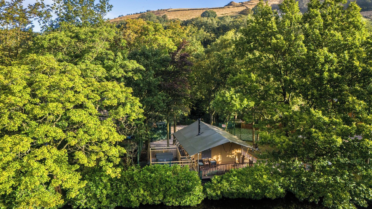 Photo of Others in Saddleworth