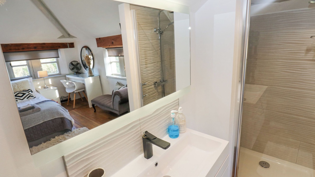 Photo of Others in Crigglestone