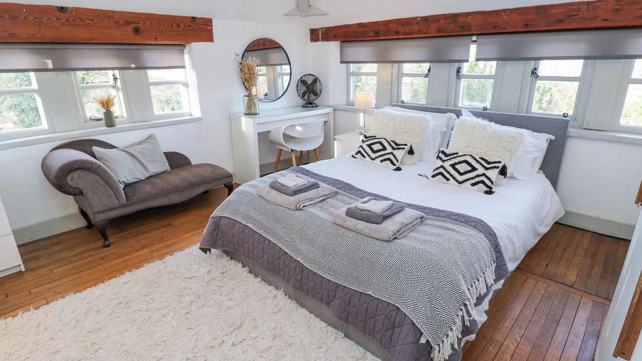 Photo of Others in Crigglestone