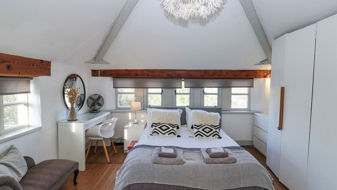 Photo of Others in Crigglestone