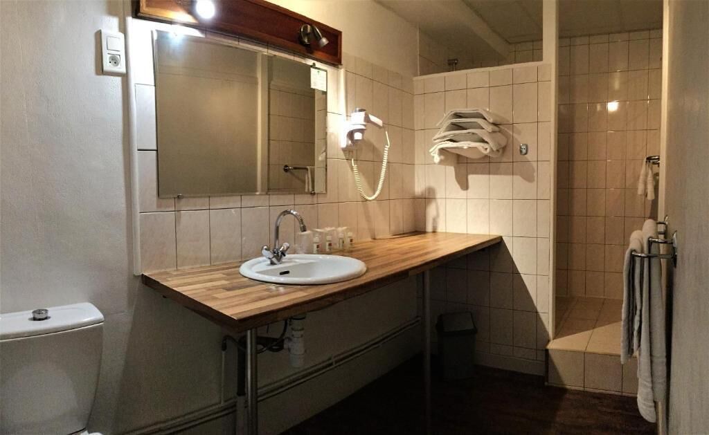 Photo of Bathroom in Lons-le-Saunier