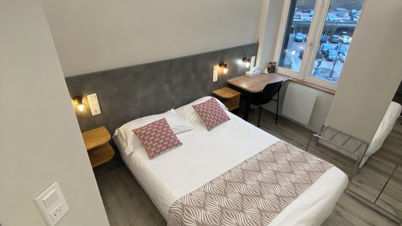 Photo of Bedroom in Lons-le-Saunier