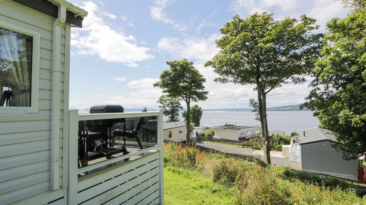 Photo of Patio Balcony in Wemyss Bay