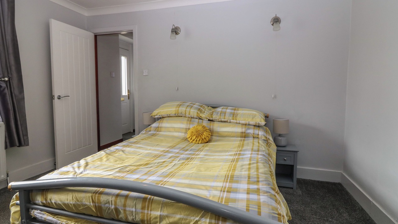 Photo of Others in St Combs