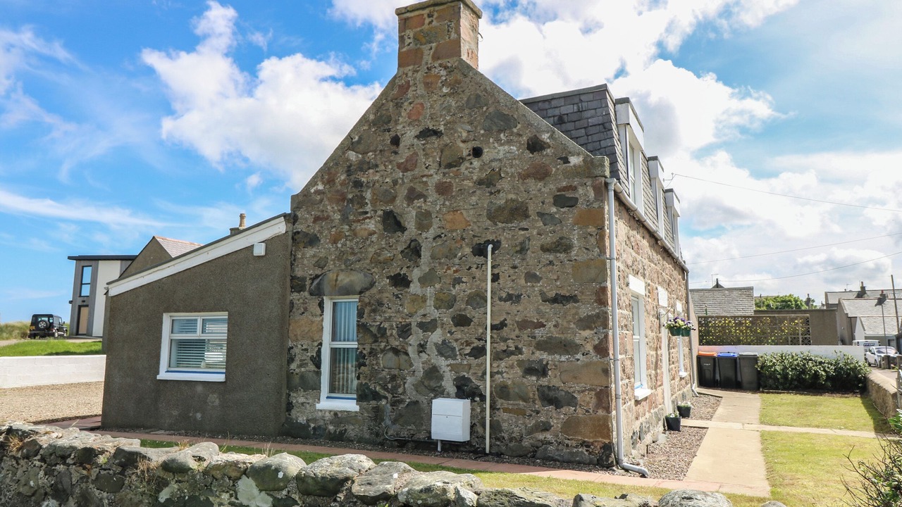 Photo of Outdoor in St Combs