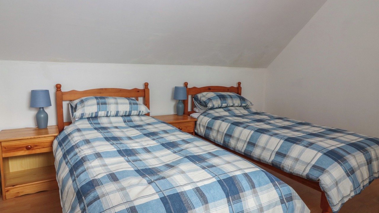 Photo of Others in St Combs