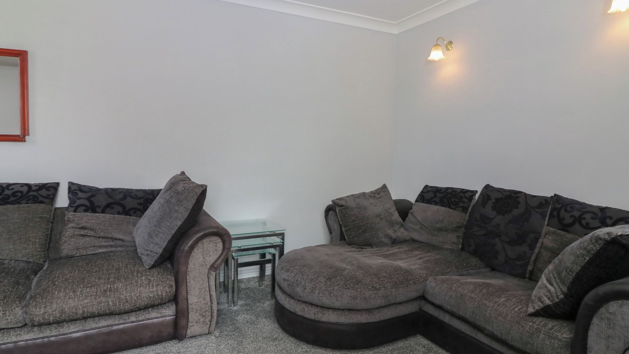 Photo of Livingroom in St Combs